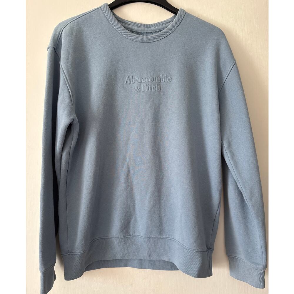 Abercrombie & Fitch Men's Embossed Logo Crewneck Sweatshirt Light Blue Small